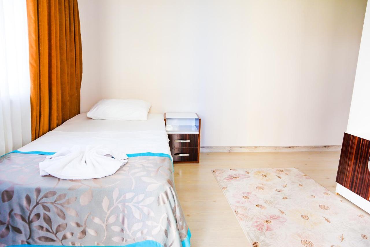 Bir Hotel Antalya Bagian luar foto
