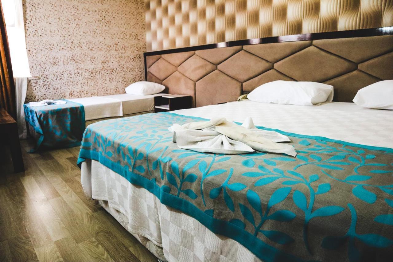 Bir Hotel Antalya Bagian luar foto